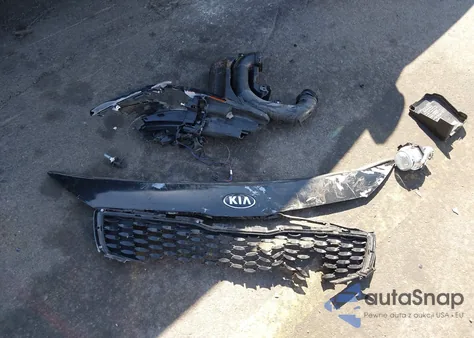 2017 Kia Forte Lx из США, поврежденный, VIN 3KPFL4A75HE040842